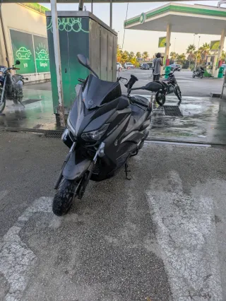 Yamaha Xmax 250
