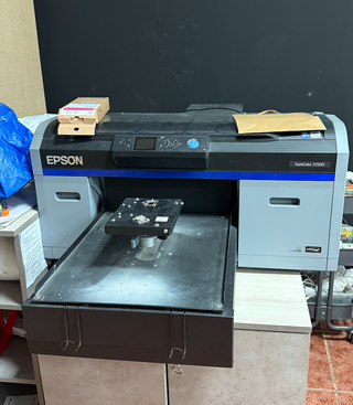Epson SureColor F2100 Impresora Camisetas