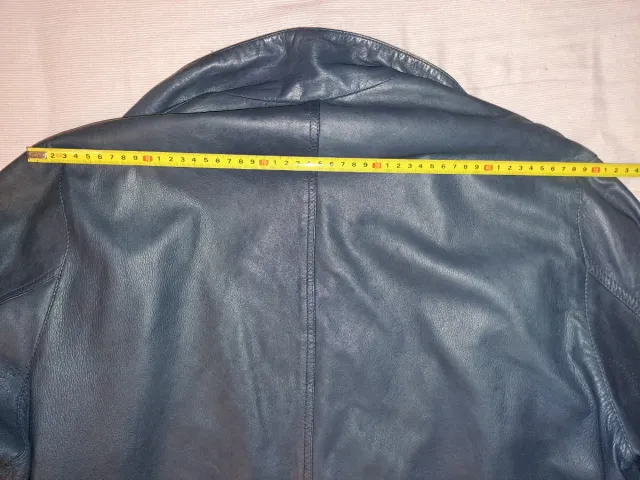 Chaqueta de piel By Patricia gris y amarilla