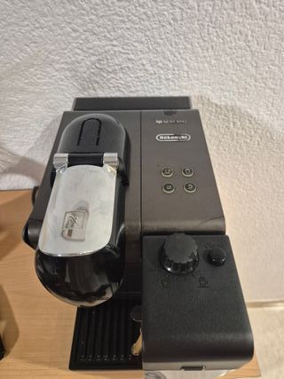 Cafetera DeLonghi Nespresso Lattissima Touch
