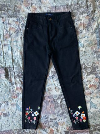 Jeans Louis Vuitton ricamati floreali