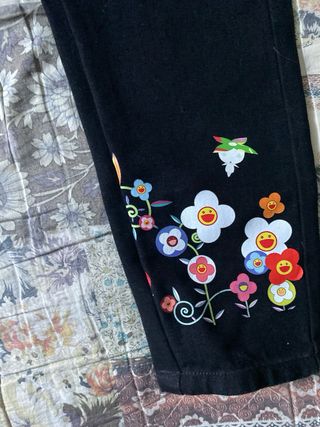 Jeans Louis Vuitton ricamati floreali