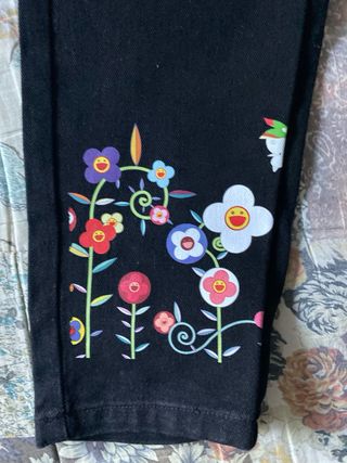 Jeans Louis Vuitton ricamati floreali