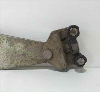SOPORTE / GUIA PUERTA CORREDERA 182085 RENAULT MASTER DESDE ´98
