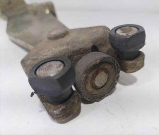 SOPORTE / GUIA PUERTA CORREDERA 182085 RENAULT MASTER DESDE ´98