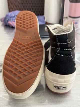 Zapatillas Vans Sk8-Hi Negras y Blancas