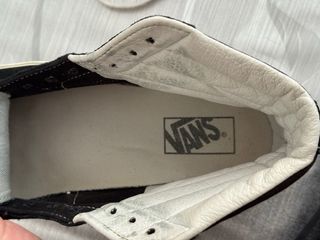 Zapatillas Vans Sk8-Hi Negras y Blancas