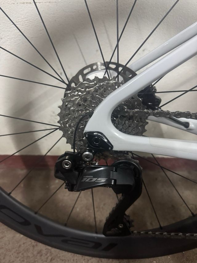 Cannondale SuperSix EVO Carbón 3 105 Di2 con gps