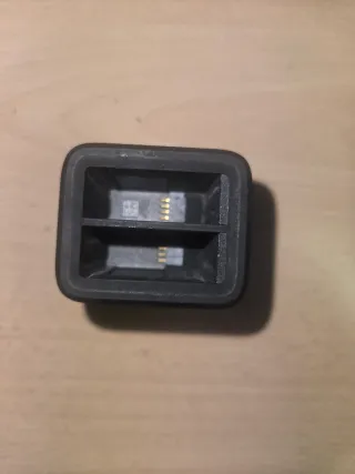 -Camara go pro hero 5. -Cargador Doble Batería.