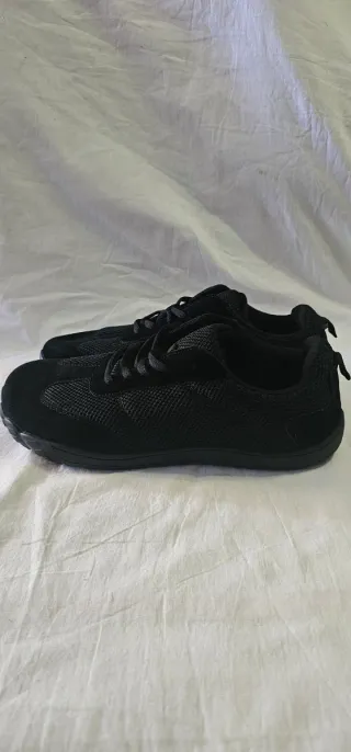 Zapatillas barefoot negras
