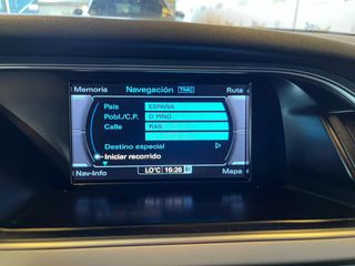 Audi A4 2.0 TDI 150CV S line edition