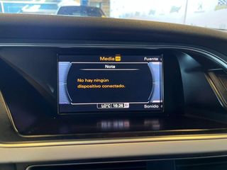Audi A4 2.0 TDI 150CV S line edition