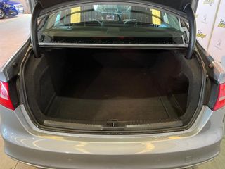 Audi A4 2.0 TDI 150CV S line edition