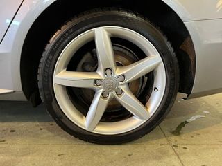 Audi A4 2.0 TDI 150CV S line edition