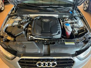 Audi A4 2.0 TDI 150CV S line edition