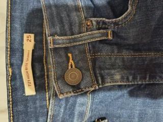 Levi's 721 Skinny Jeans 