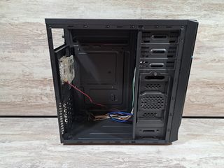 Carcasa ATX Iggual con ventana