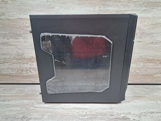Carcasa ATX Iggual con ventana