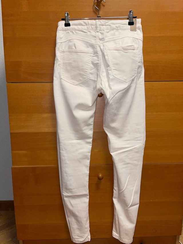 Pantalón vaquero Pull & Bear rosa palo