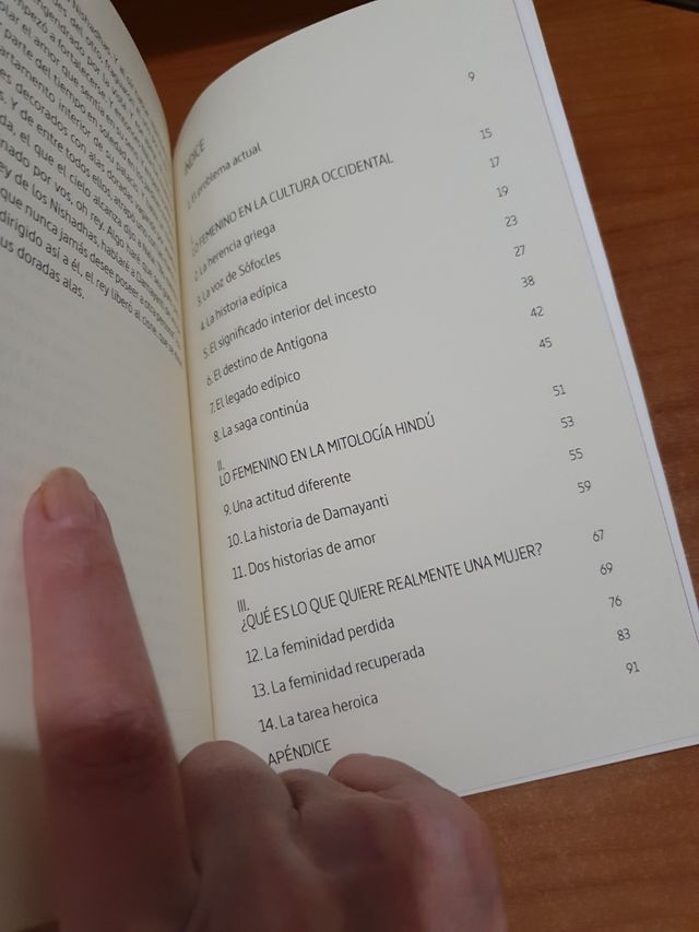 Recuperar la feminidad perdida (Valores) (Spanish Edition)