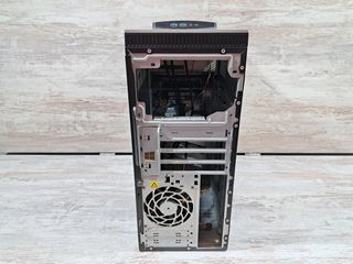 Carcasa mATX HP Envy con DVD