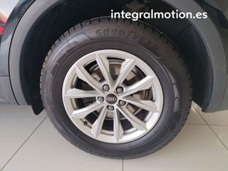 Audi Q5 30 TDI 5d 