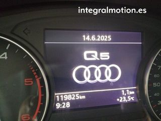 Audi Q5 30 TDI 5d 