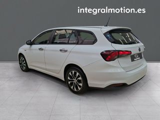 Fiat Tipo 5P 1.3 Multijet 70kW (95CV) Mirror