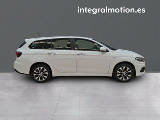 Fiat Tipo 5P 1.3 Multijet 70kW (95CV) Mirror