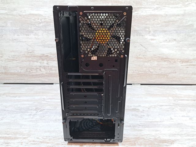 Carcasa ATX Thermaltake Dokker Lite con DVD