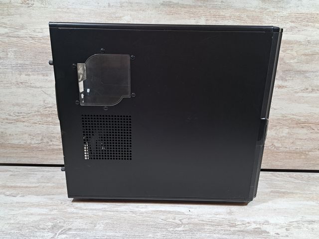 Carcasa ATX Thermaltake Dokker Lite con DVD