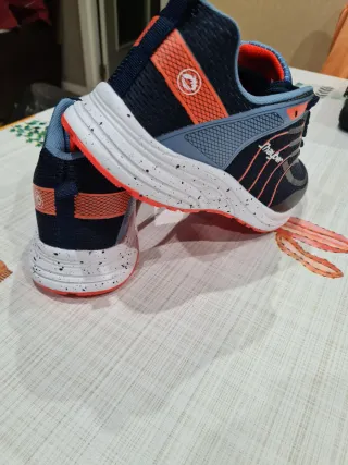 Zapatillas Jhayber Talla 38 Nuevas