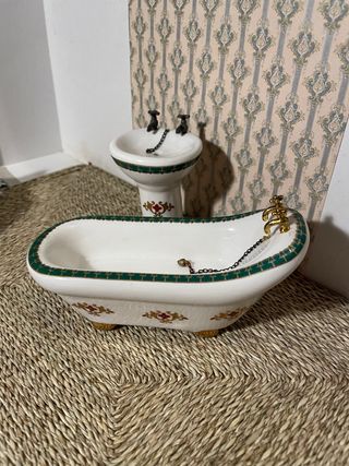 Vasca e lavandino per casa delle bambole
