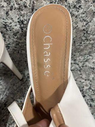 Zapatos de tacón blancos mujer.