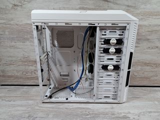 Carcasa ATX AeroCool XPREDATOR X1