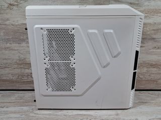 Carcasa ATX AeroCool XPREDATOR X1