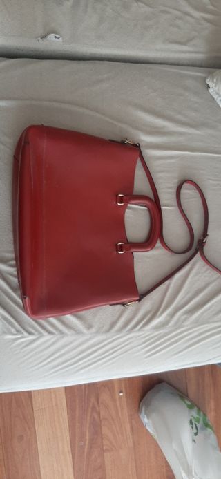Bolso grande cuero sintético rojo maletin  portáti