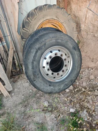 Ruedas de camión