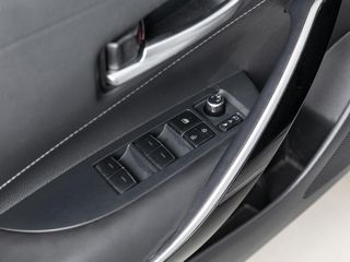 TOYOTA COROLLA 2.0 HYBRID FEEL! E-CVT 5P