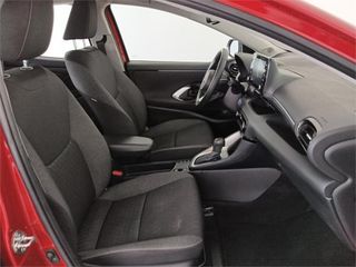 TOYOTA Yaris 5 Puertas Active Tech 120H Automático (e-CVT)