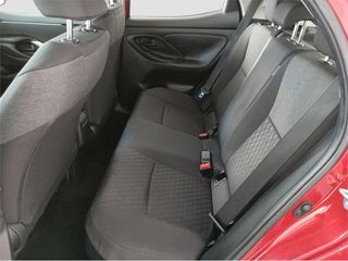 TOYOTA Yaris 5 Puertas Active Tech 120H Automático (e-CVT)