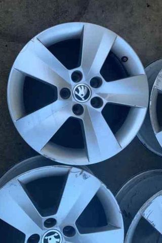 Juego de llantas skoda 5ja601025l fabia 298495