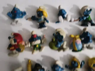 Lote 25 Figuras Pitufos Años 70