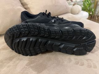 Zapatillas Asics Negras