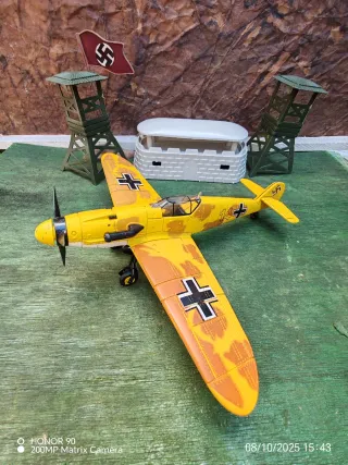Modellino Aereo Militare Giallo