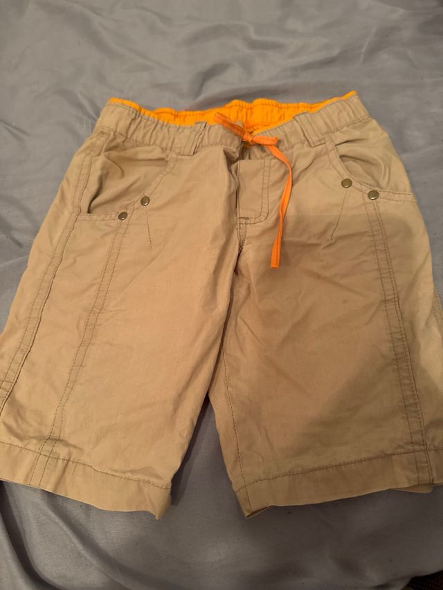 Pantalones niño talla 2-3 ( 4 unidades) + 2 gratis