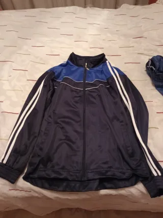 Chaqueta chándal azul y negra Talla M