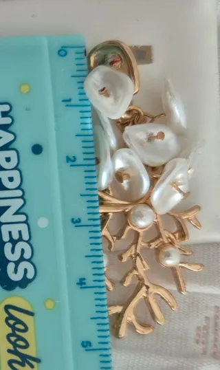 Pendientes dorados nácar y perlas