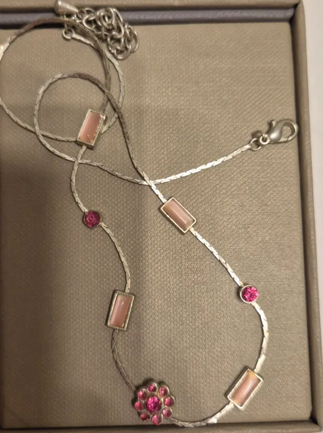 Collar plata piedras rosas y flor central