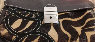 Bolso Piel Negro y Print. Purificación Garcia